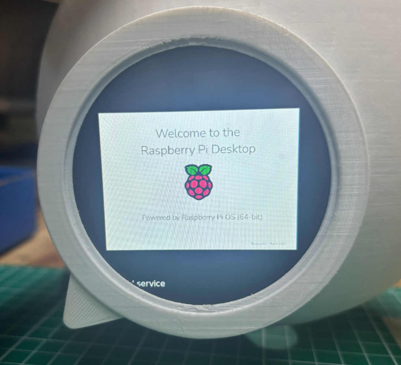 PicoAmp display running Raspberry Pi OS